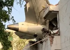 ВИДЕО: не иначе как чудо! Пассажир с места 11A остался живым после крушения Air India