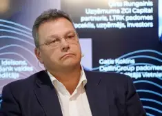 Три чиновника на пять работников - к чему приводит этот дисбаланс занятости в Латвии