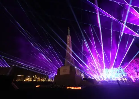 Концерт, речь президента и лазерное шоу (18.11.25)