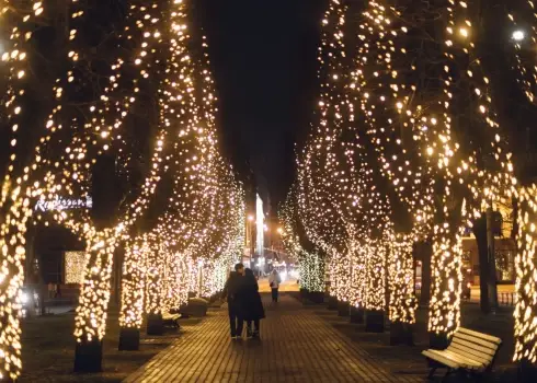 Украшенная к праздникам Рига (2025)