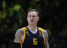 "Его сын плачет, мальчик все время вспоминает папу": что происходит в деле Яниса Тиммы спустя год после его смерти