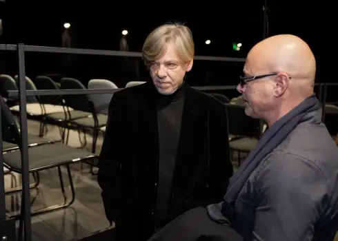 Премьера в Аркаде Театра Чехова - спектакль "Созвездия" (19.12.25)