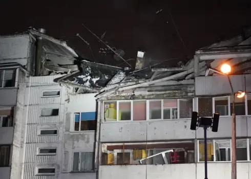  В Торнякалнсе из-за взрыва газа обрушилась часть жилого дома (02.01.26)