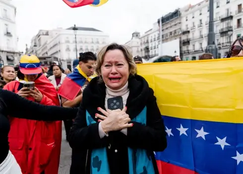 Жители Венесуэлы ликуют из-за падения режима Мадуро