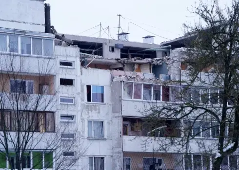 Дом в Торнякалнсе на 3-й день после взрыва (05.01.26)