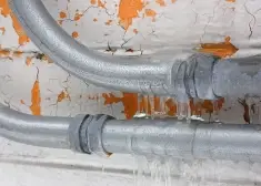 До 30 тысяч евро: население Латвии предупредили об ущербе, который может быть нанесен их жилью в эти дни