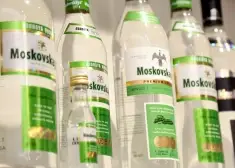 Поддержали Украину и чуть не потеряли бизнес: латвийская алкогольная компания просит помощи ЕС