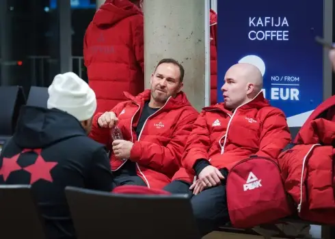 Сборная Латвии по хоккею отправляется на Олимпиаду-2026