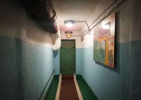 Подземный бункер времен холодной войны в Вецмилгрависе