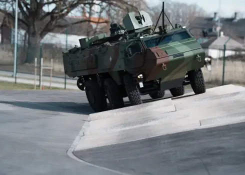 Эдгар Ринкевич посетил в Валмиере завод Patria (март 2026)