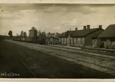 Здесь шли грузы, работали десятки людей и проходила военная логистика. Почему станция Марциена опустела