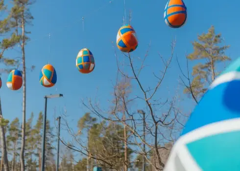 Украшенная к Пасхе Юрмала в 2026 году