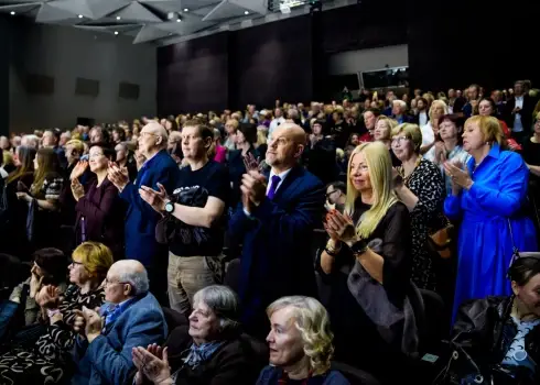 В театре Дайлес состоялась премьера спектакля "Первоисточник"