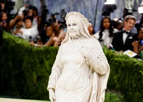 Самые яркие образы Met Gala 2026